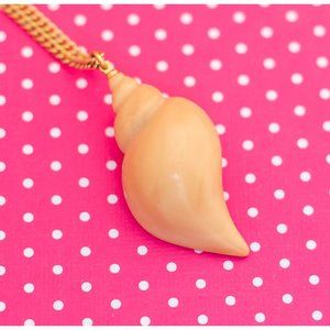Vintage Conch Shell Shape Necklace by Avon 26 1/2 inch - P21